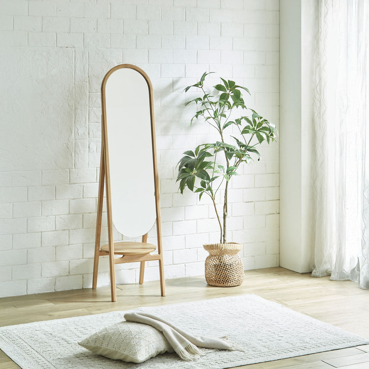 トロナ スタンドミラー ｜ 関家具公式通販サイト 関家具