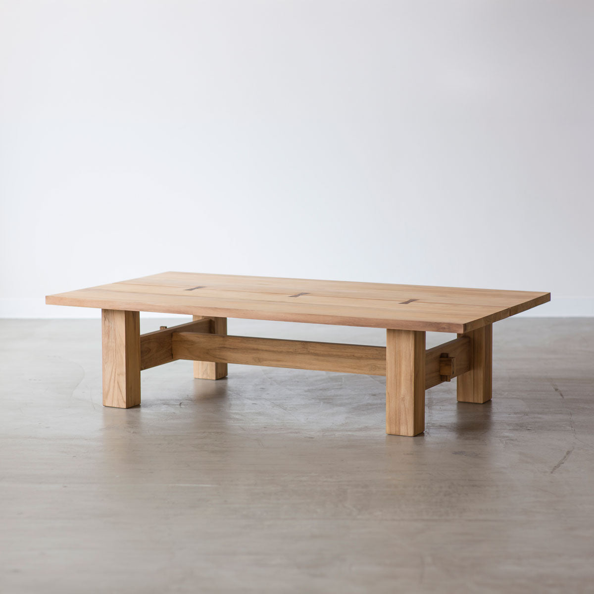 タスカー センターテーブル チーク無垢材｜家具・インテリア通販の関