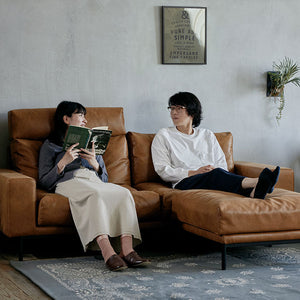 ソファと一緒に使って、カウチソファの様に使うことも可能です。 #オーカーブラウン（スーパーレザーテックス）