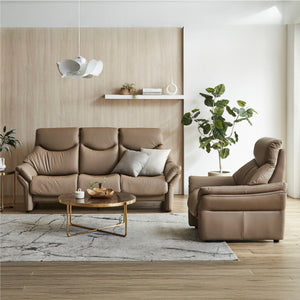 同じシリーズのソファと組み合わせることで、洗練されたリビング空間を演出します。 #FLT08フレイムレッド