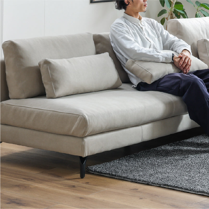 展示品　カッシーナ　ミスター　総本革　レザー　3人掛けソファ　フェザー　高級 Cassina カッシーナ LC2 3人掛けソファ フェザーパッディング FX