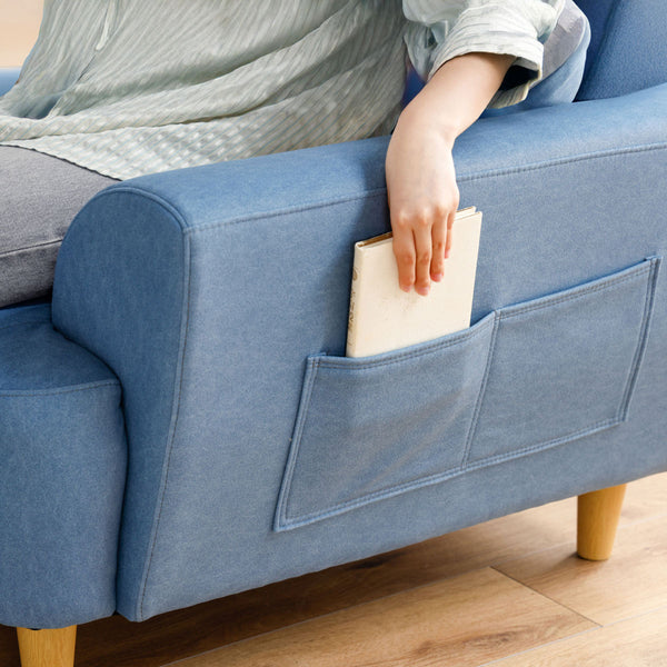 肘側面には、リモコンや本など収納に便利なポケットが2つ付いています。 #グリーン