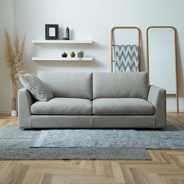 低重心なデザインなので圧迫感がなくお部屋に馴染みやすいです。 #A41 カスタード（ファブリックAランク）