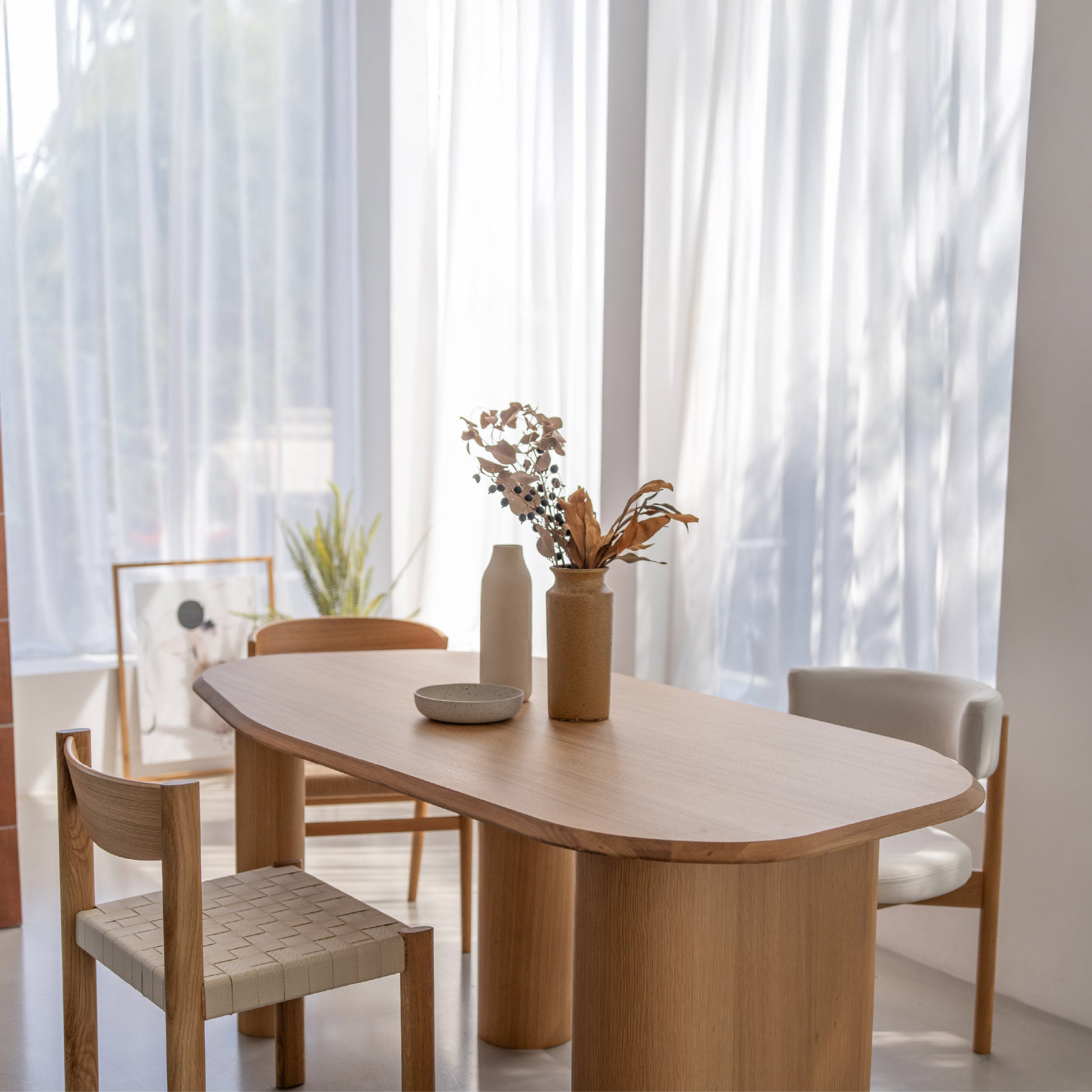 ニーブ ダイニングテーブル｜家具・インテリア通販の関家具【公式】