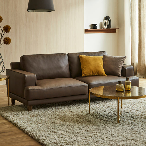 座り心地抜群の低重心なソファ「ジャロ」。 #LT01 キャメル（レザーテックス アニリン）