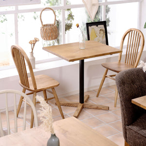 コンパクトなサイズで背面もスリット状なので、ワンルームなどに置いても圧迫感がありません。 #板座 バーチ材