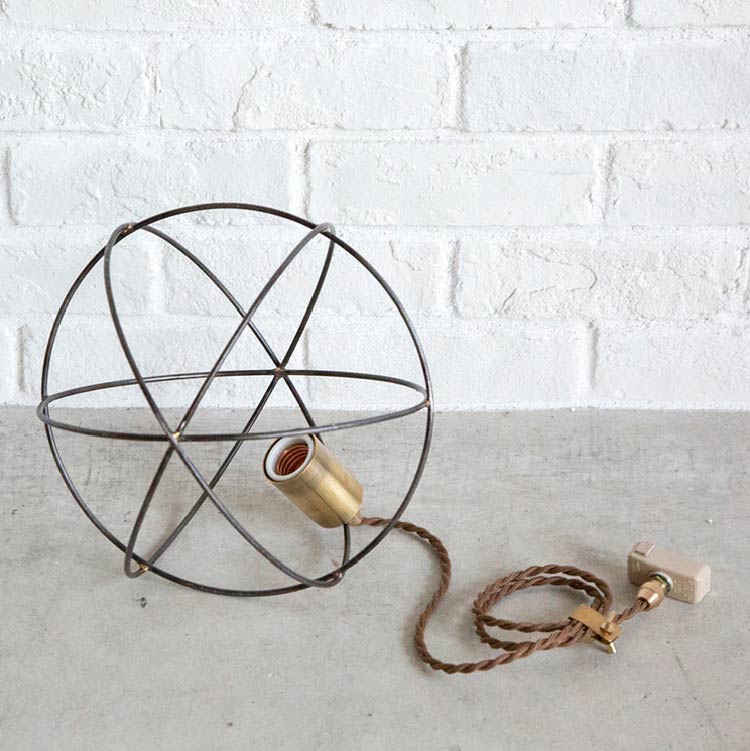 アークメタルランプ Mサイズ | 家具・インテリア通販サイト CRASH GATE