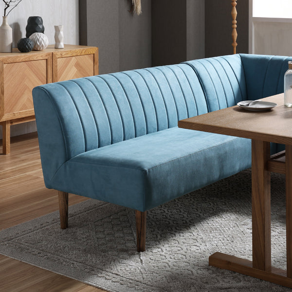 背面と座面には高密度ウレタンフォームを使用。しなやかでやさしく包み込まれるような座り心地に。 #LT01 キャメル（レザーテックス アニリン） #左カウチ