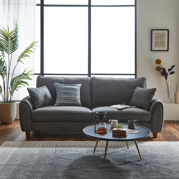 丸みのあるディテールにステッチとしぼりを効かせた上品で繊細なフォルムが特徴です。 #LT01 キャメル（レザーテックス アニリン）