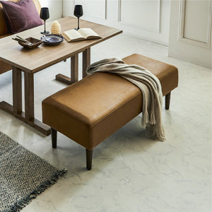 食事からくつろぎまでしっかり座れて快適に過ごせる座り心地を追求しました。 #LT01 キャメル（レザーテックス アニリン）