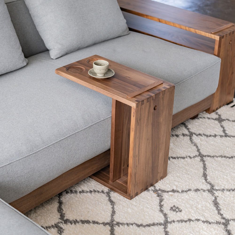 トラビス サイドテーブル