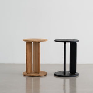 オブジェのように佇むサイドテーブル #チークブラック