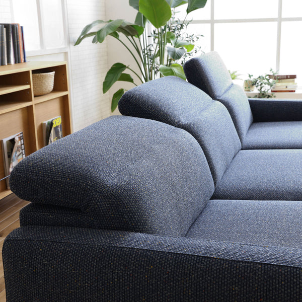 ヘッドギア機能付きです。お好みの角度に調節することで快適な座り心地を実現します。 #A41 カスタード（ファブリックAランク） #木部ブラウン