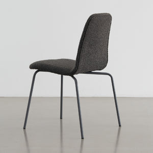 中材にはウレタンフォームを使用しているので、お尻が痛くなりにくいです。 #ライトグレー