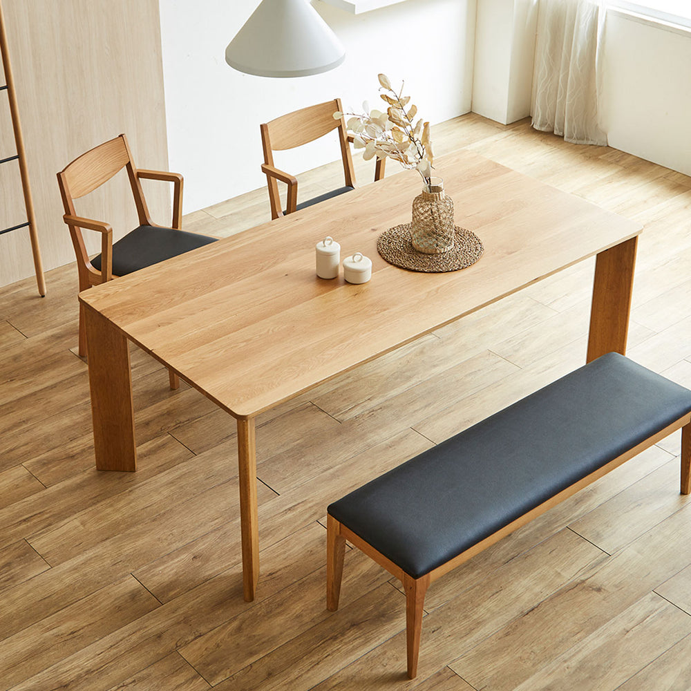 マンティス ダイニングテーブル