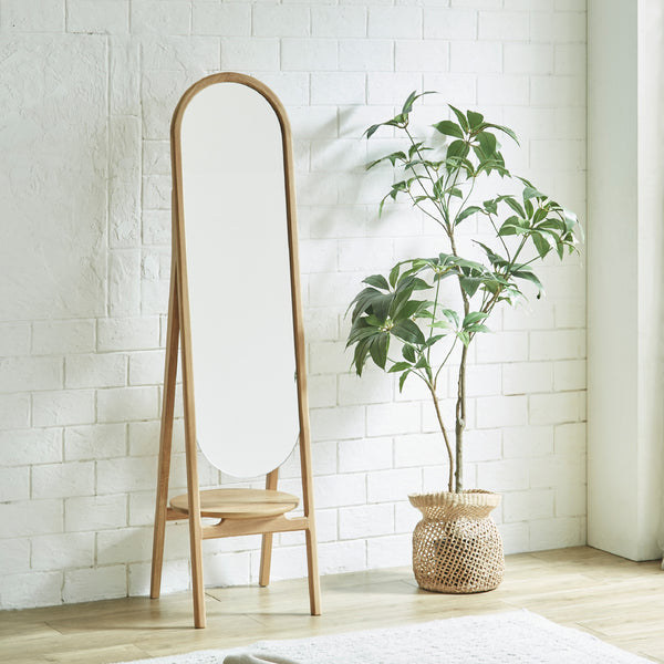 InRoomらしい上質な佇まいが魅力のスタンドミラー Torona〈トロナ〉 #節有オーク