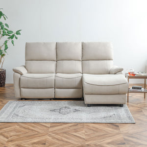 電動リクライナーやコンパクトなサイズ感など機能性・デザイン性・座り心地にこだわったカウチソファです。 #LT01 キャメル（レザーテックス アニリン） #左カウチ