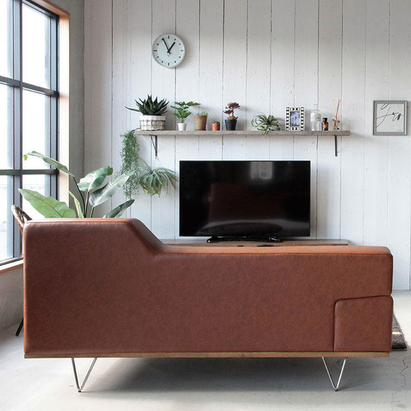 背面もすっきりとしたデザインになっています。 #キャニオンブラウン×ライトグレー