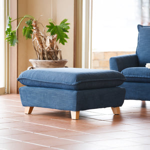 カジュアルなデザインとスタイリッシュなフレームを組み合わせたソファ「サボン」。 #A41 カスタード（ファブリックAランク）