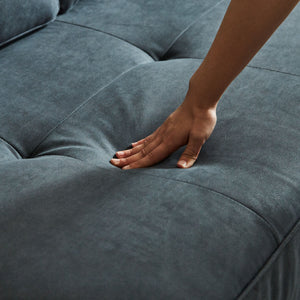 高密度ウレタンフォームを使用することで、しなやかで優しく包み込まれるような座り心地になっています。 #PLT101 ブルースター（プライムレザーテックス）