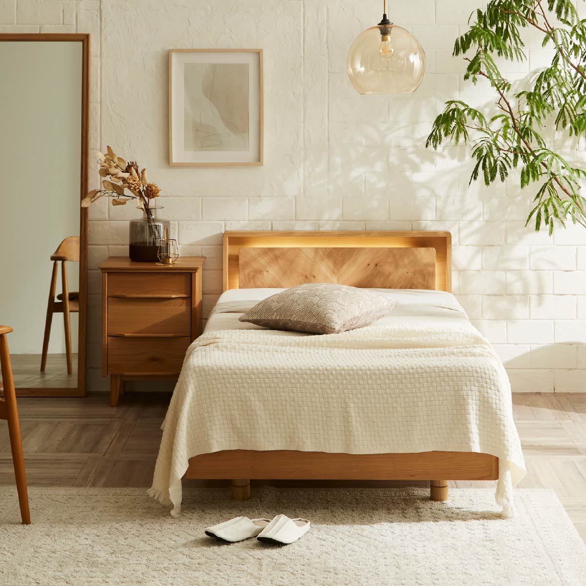 カトリナ ベッドフレーム