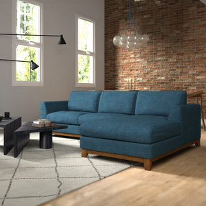 脚には天然木を採用。優しい色合いとナチュラルな木目がやわらかい印象を与えてくれます。 #A43 オリーブ（ファブリックAランク）