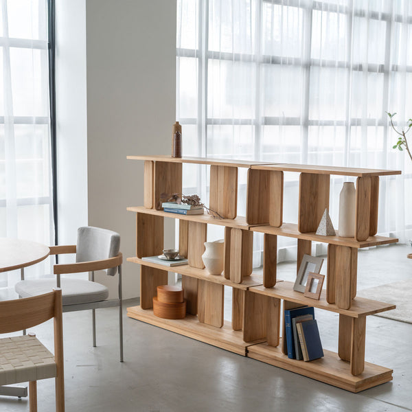 両面使いで空間を自由に仕切る。 　パーテーションとしても活躍するデザイン。 #チームナチュラル #幅80cm / 高さ114cm