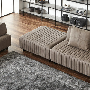 洗練されたモダンデザインのアイランドソファ。ストライプ状のステッチが、お部屋にアクセントを添えます。 #LT01 キャメル（レザーテックス アニリン）