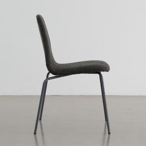 身体にフィットする形状です。 #ライトグレー