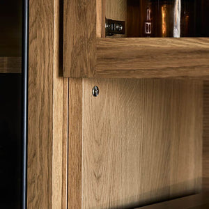 製品同士を安全に固定し、隙間なく綺麗に連結出来る、上下・左右連結機能があります。 #Default Title