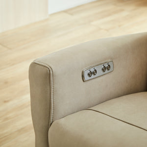 背もたれとフットレストのリクライニングは肘の内側にあるボタンで簡単に操作できます。 #Default Title