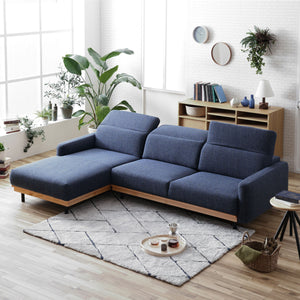 全体的に丸みのあるデザインで柔らかい雰囲気に木部を合わせることで、様々なインテリアに馴染みます。 #A48 ステングレー（ファブリックAランク） #木部ナチュラル