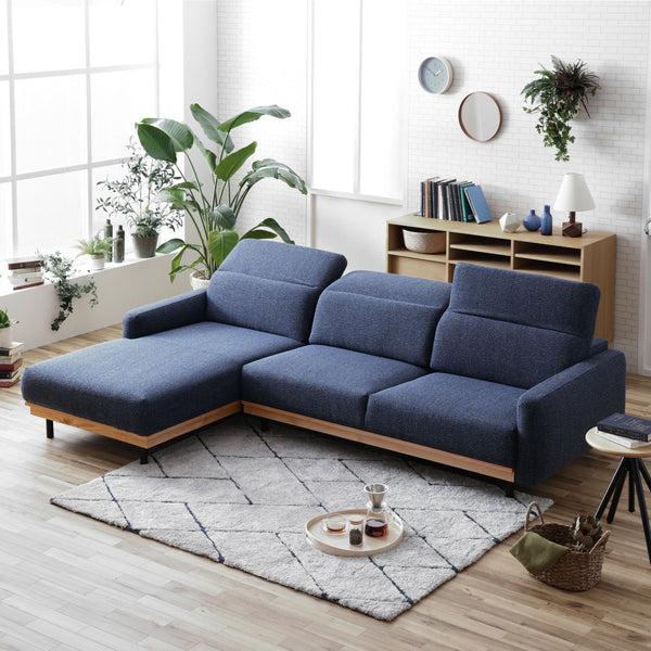 全体的に丸みのあるデザインで柔らかい雰囲気に木部を合わせることで、様々なインテリアに馴染みます。 #A48 ステングレー（ファブリックAランク） #木部ナチュラル