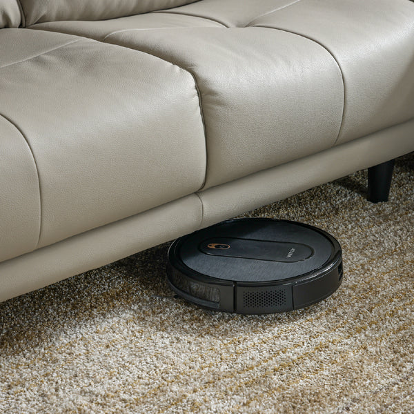 座面下はお掃除もしやすいように高さを12㎝設けています。お掃除ロボットをお使いいただける高さです。 #FLT05 シフォンベージュ（ファインレザーテックス） #左カウチ