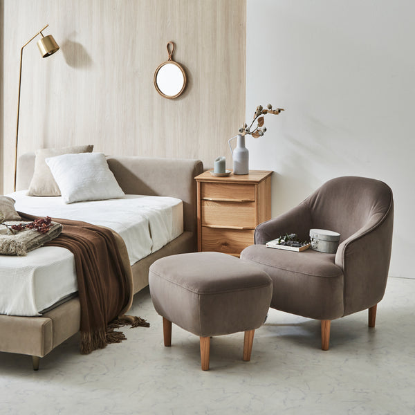 ラウンジソファのような使い方ができるので、お部屋全体に高級感を与えてくれます。 #フロストグレー