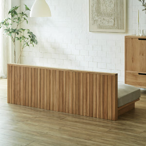 美しく仕上げた背面が特長。壁付けせず部屋の中央にレイアウトすることで、空間を引き立てます。 #Default Title