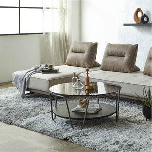 イタリアンモダンをベースにエレガントさを加え、幅広いインテリアに圧迫感なく溶け込みます。 #PLT101 ブルースター（プライムレザーテックス）