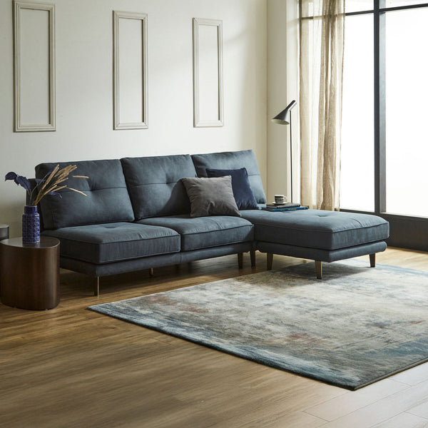 どんな生活シーンにも対応できるよう自由なレイアウトが可能です。 #PLT101 ブルースター（プライムレザーテックス）