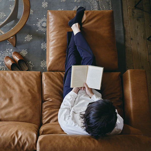 プルートソファ 2.5人掛け #オーカーブラウン（スーパーレザーテックス）