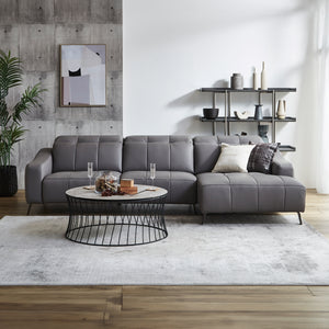 機能性と高級性を兼ね備えた一台は、スタイリッシュな暮らしに自然と溶け込みます。 #SILT21 スノーホワイト（シルキーレザーテックス） #左カウチ