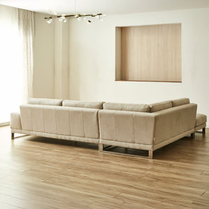 背面のデザインもこだわって作られているため、お部屋の中心においても違和感がありません。 #LT04 クラフトベージュ（レザーテックス アニリン）