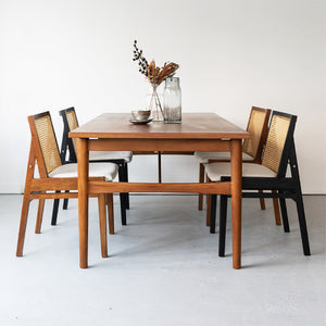 スケイブ ダイニングテーブル #180