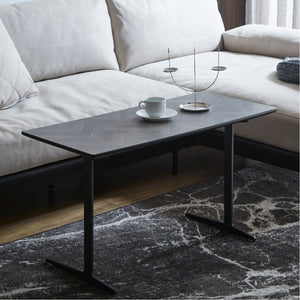 ソファとの調和を大切にしたデザイン。どの角度から見ても美しく、お部屋に洗練された魅力を加えます。 #Lサイズ