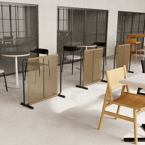 視界を完全には遮らず、ほどよい抜け感があるため、 空間を仕切りながらも圧迫感がありません。 #ナチュラル #S