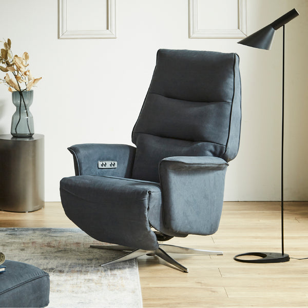 電動リクライナー機能付きパーソナルソファ「エレノア」。 #PLT111 プラチナグレー（プライムレザーテックス）