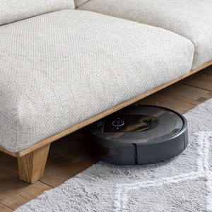長めの脚を付けると、お掃除ロボットもご利用いただけます。 #シュガーベージュ