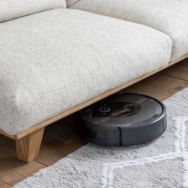 長めの脚を付けると、お掃除ロボットもご利用いただけます。 #シュガーベージュ