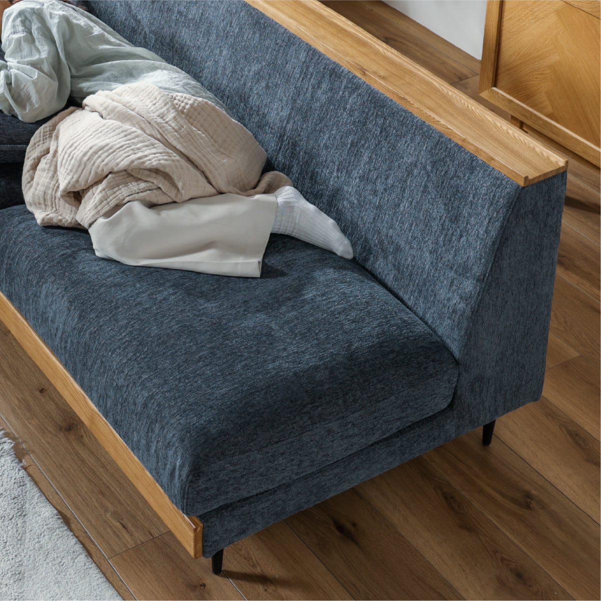 【出品3月2日まで】関家具　ソファ　アリシア　3人掛け 関家具 3Pソファ アリシア ファブリック 3色対応：アイボリー