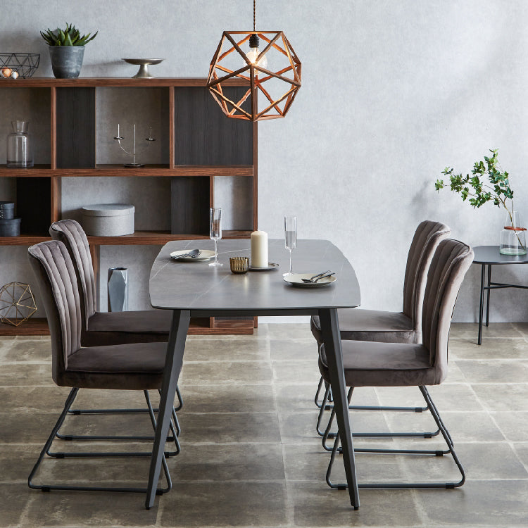 ピエール ダイニングテーブル