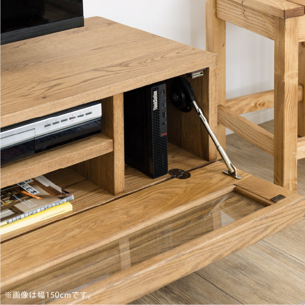 フラップ扉の方は、AV機器やゲーム機がピッタリ収納できます。 #150cm